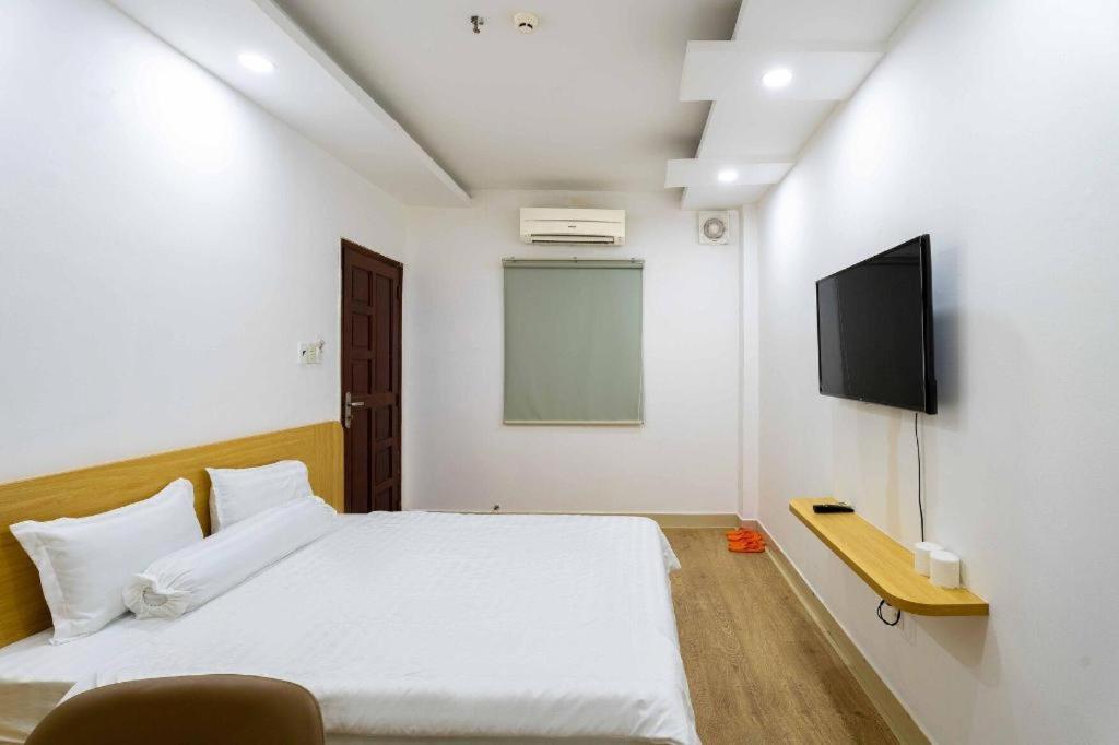Tuan Viet Dinh Tien Hoang Khách sạn *