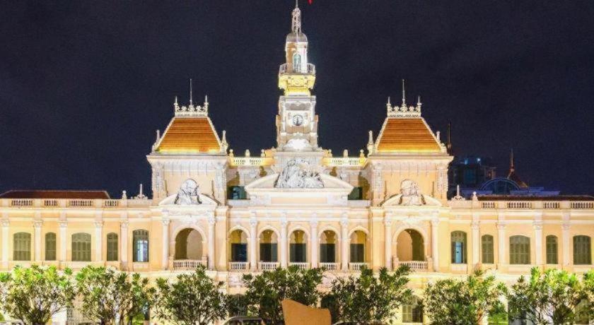 Tuan Viet Dinh Tien Hoang Khách sạn *